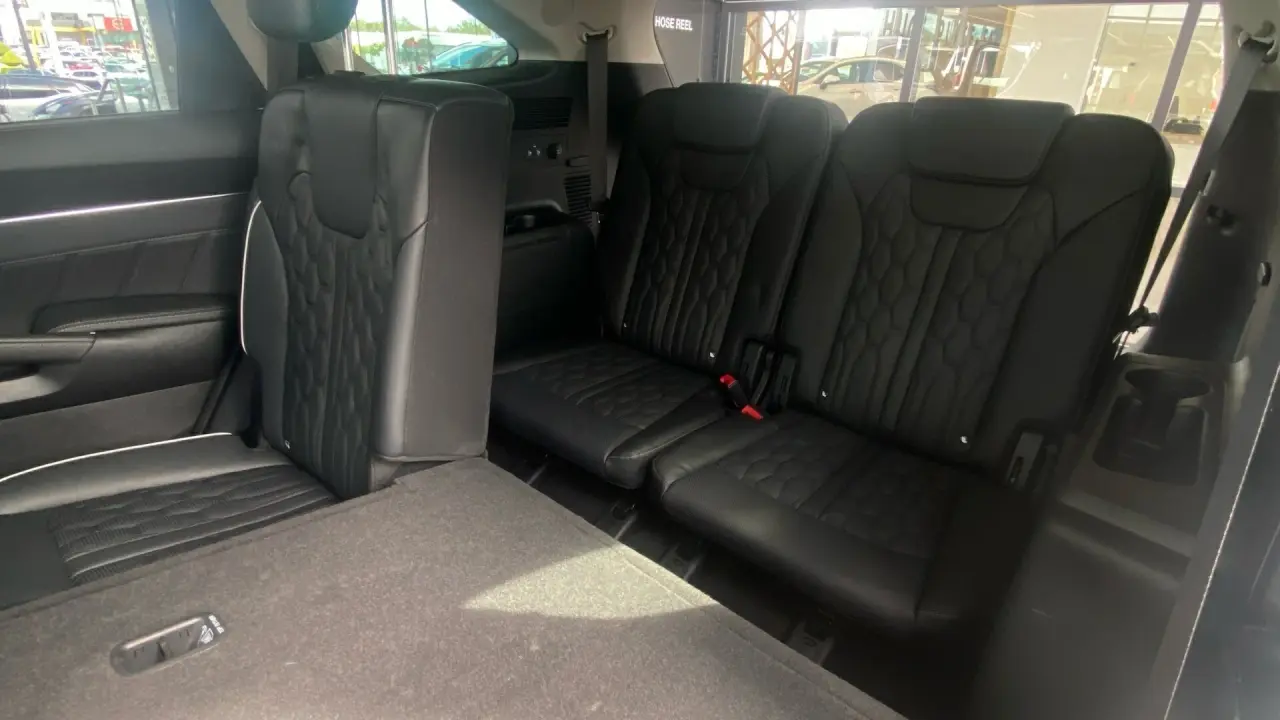 2021 KIA SORENTO Gallery Image 25