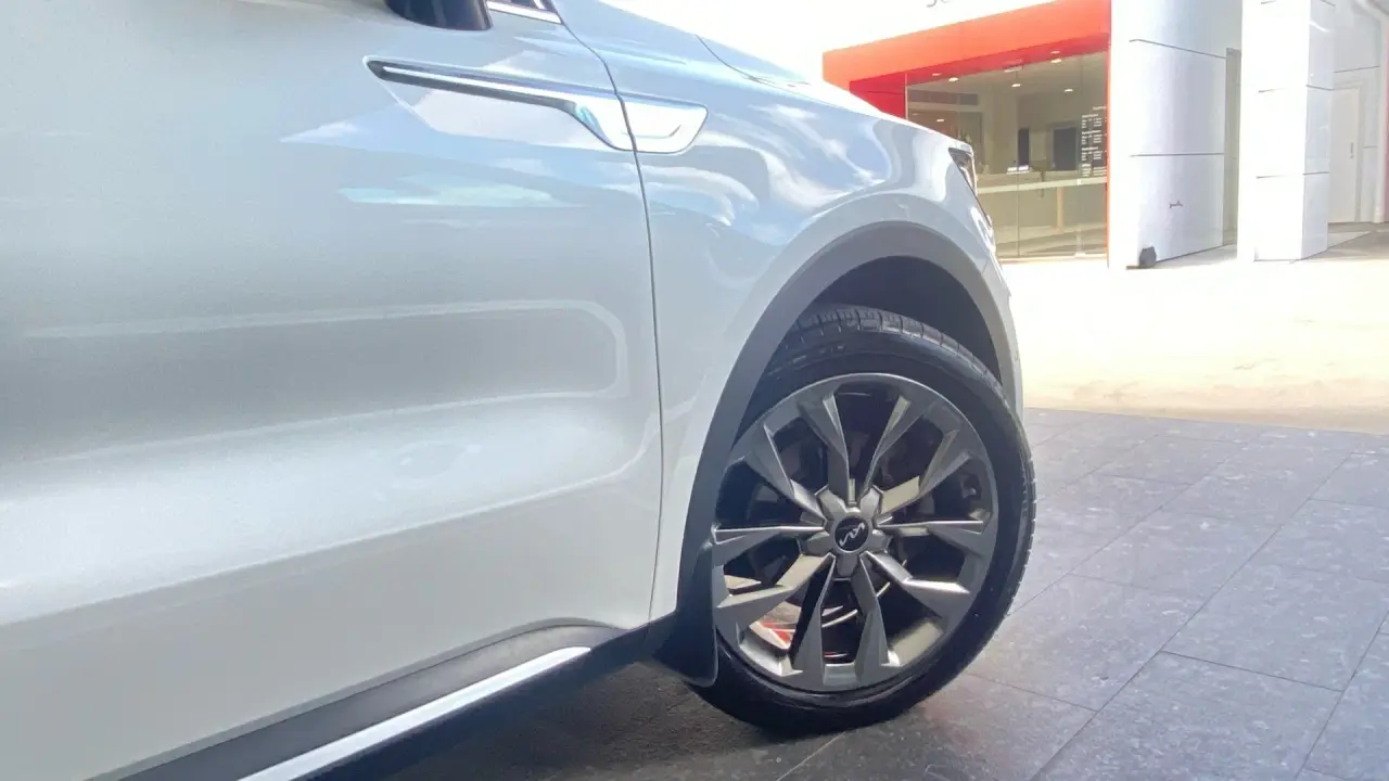2021 KIA SORENTO Gallery Image 9