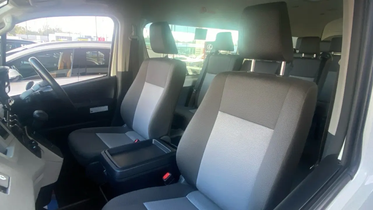 2021 Toyota Hiace Gallery Image 20