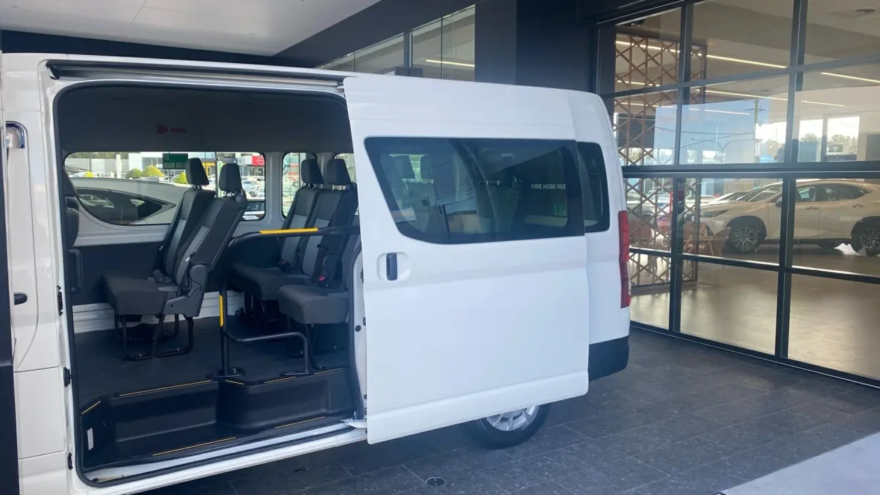 2021 Toyota Hiace Gallery Image 5