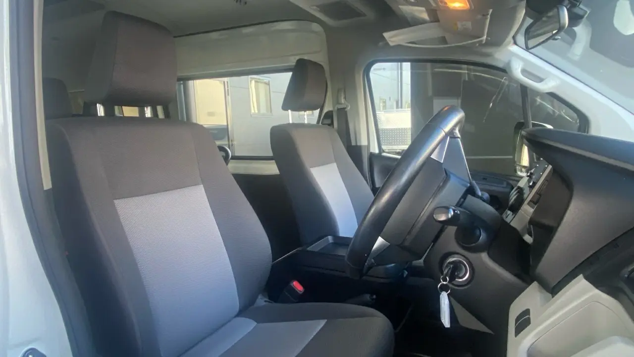 2021 Toyota Hiace Gallery Image 9