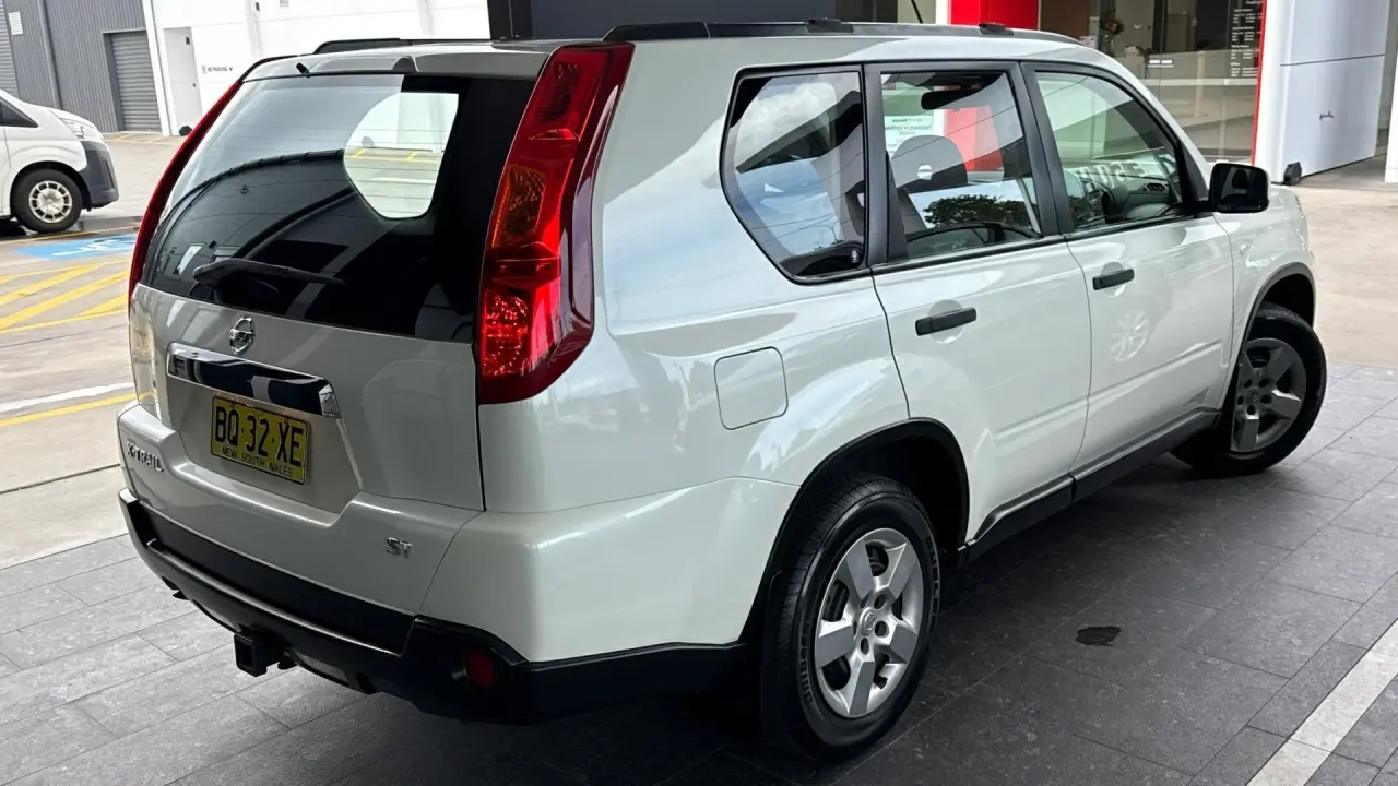 2008 NISSAN X-TRAIL Gallery Image 4