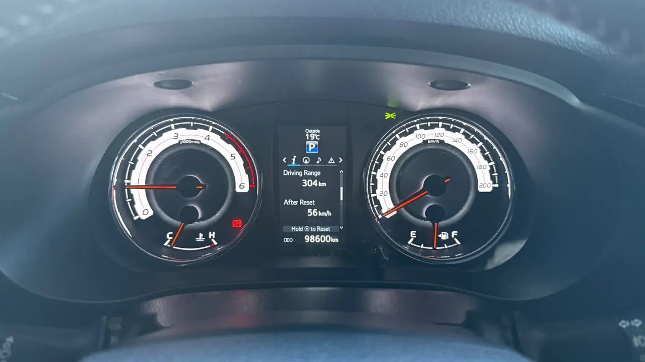 2018 Toyota Hilux Gallery Image 15