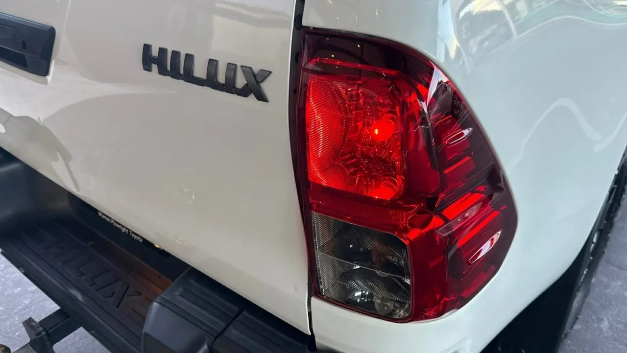 2018 Toyota Hilux Gallery Image 6