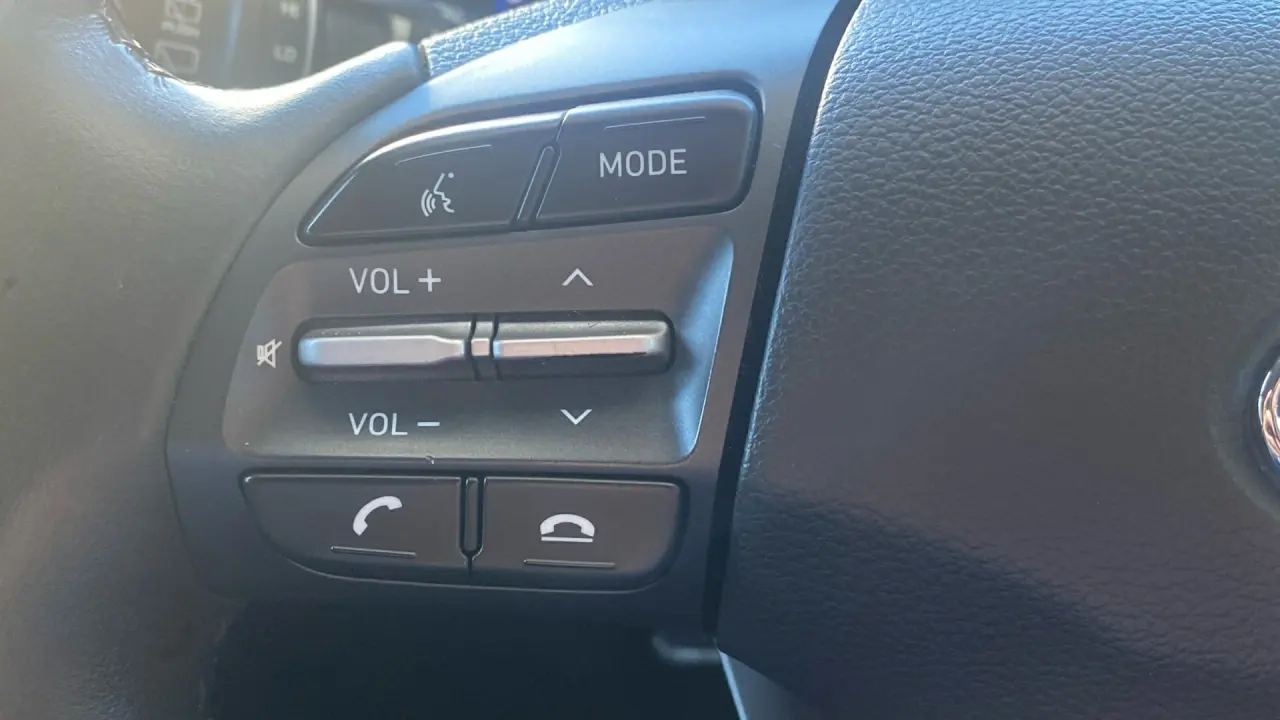 2019 HYUNDAI KONA Gallery Image 13