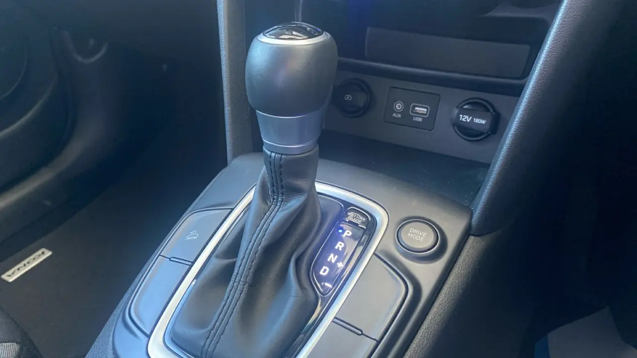2019 HYUNDAI KONA Gallery Image 17