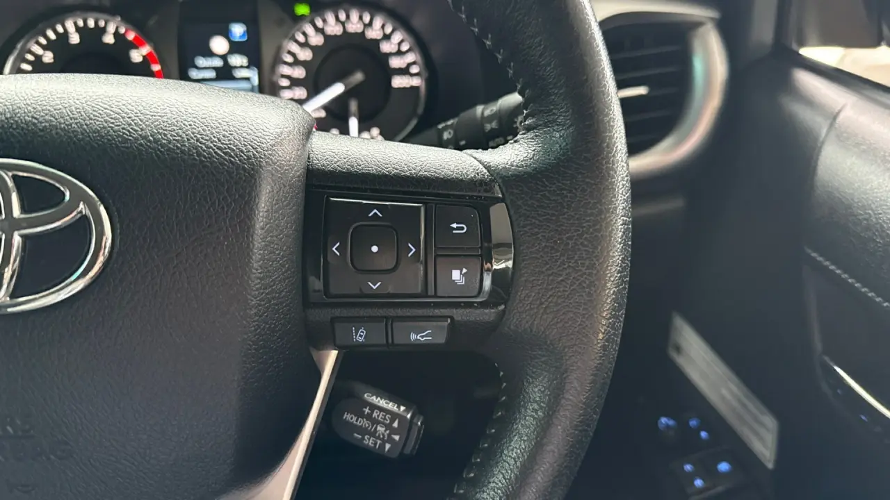2021 Toyota Hilux Gallery Image 10