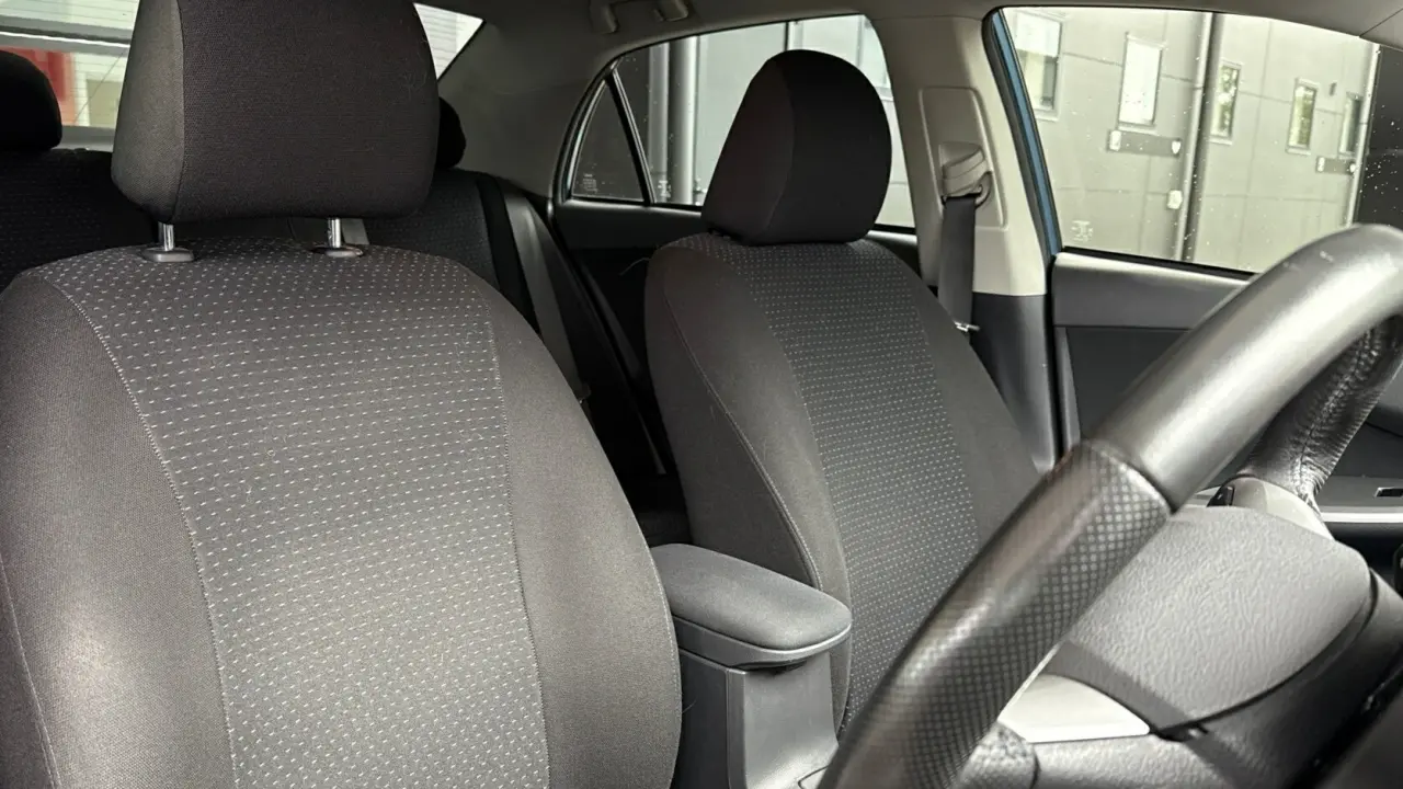 2011 Toyota Corolla Gallery Image 8