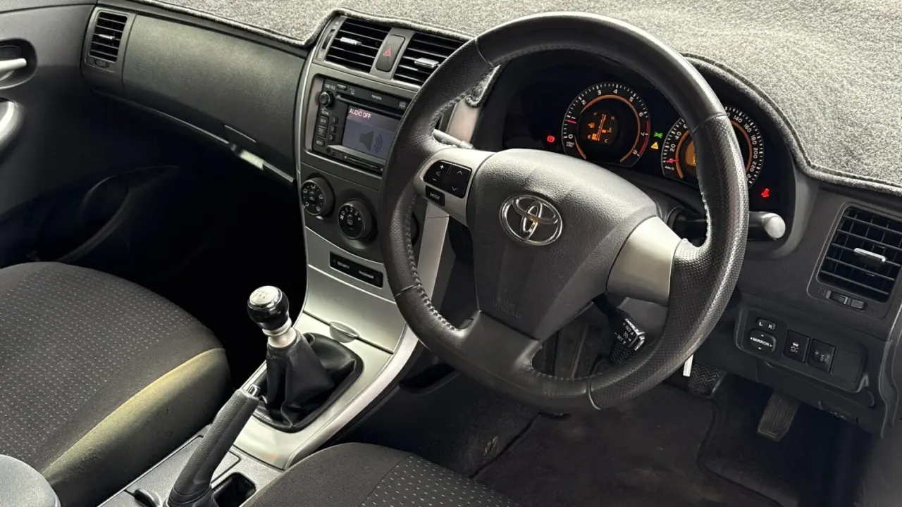 2011 Toyota Corolla Gallery Image 9