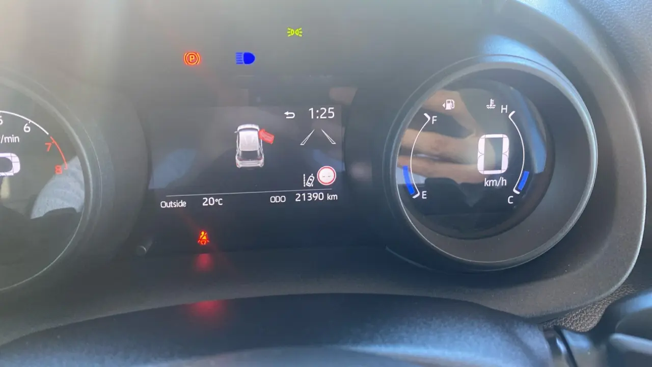 2021 Toyota Yaris Cross Gallery Image 14