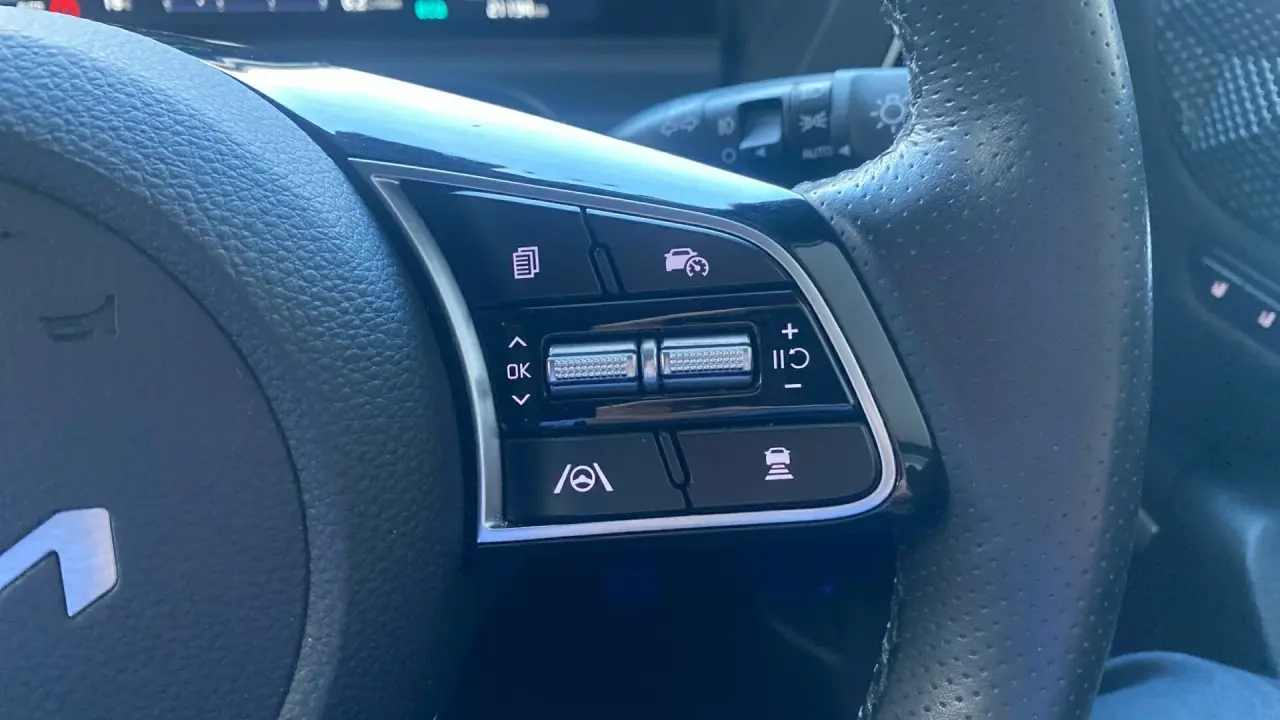 2023 KIA SELTOS Gallery Image 15