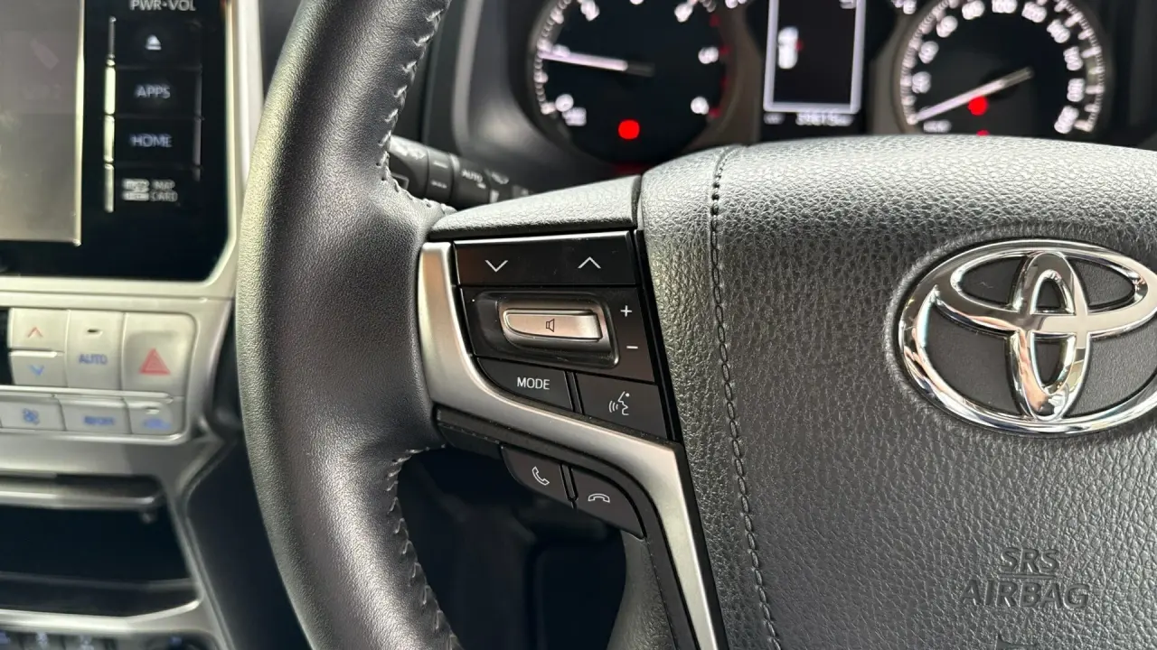 2018 Toyota Prado Gallery Image 10
