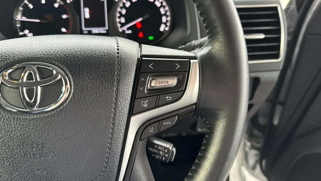2018 Toyota Prado Gallery Image 11