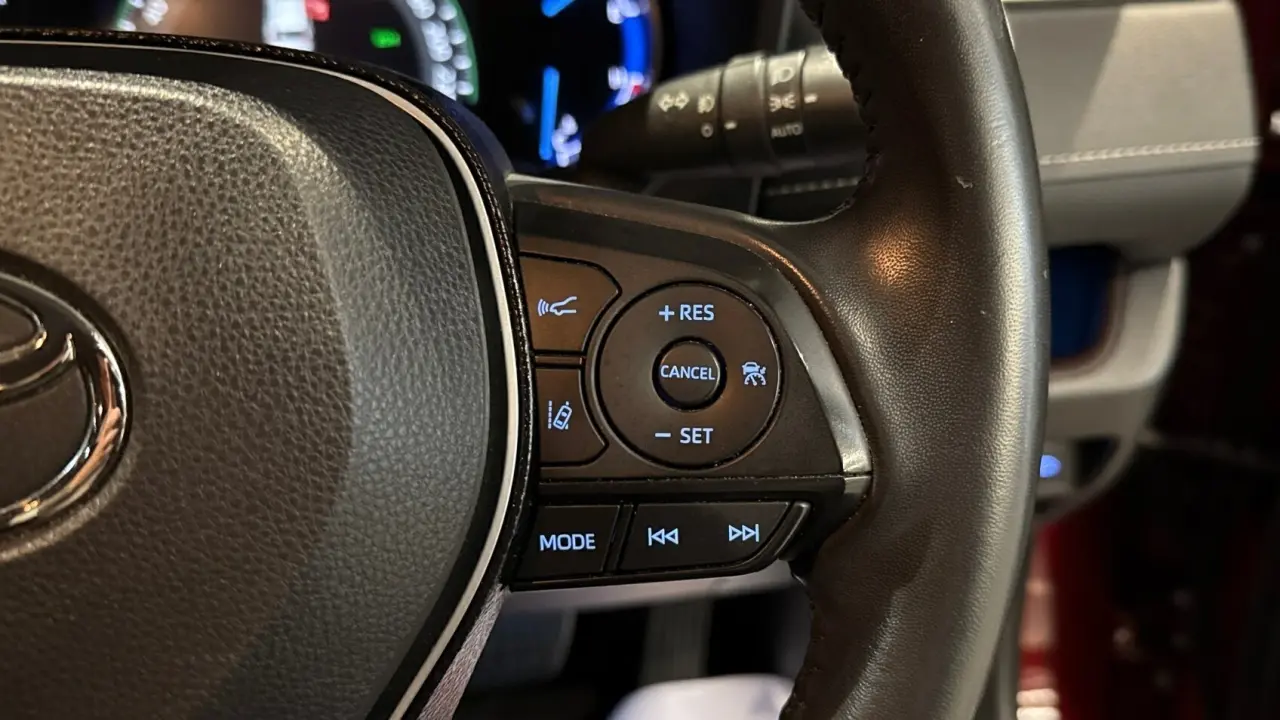 2020 Toyota Rav4 Hybrid Gallery Image 12