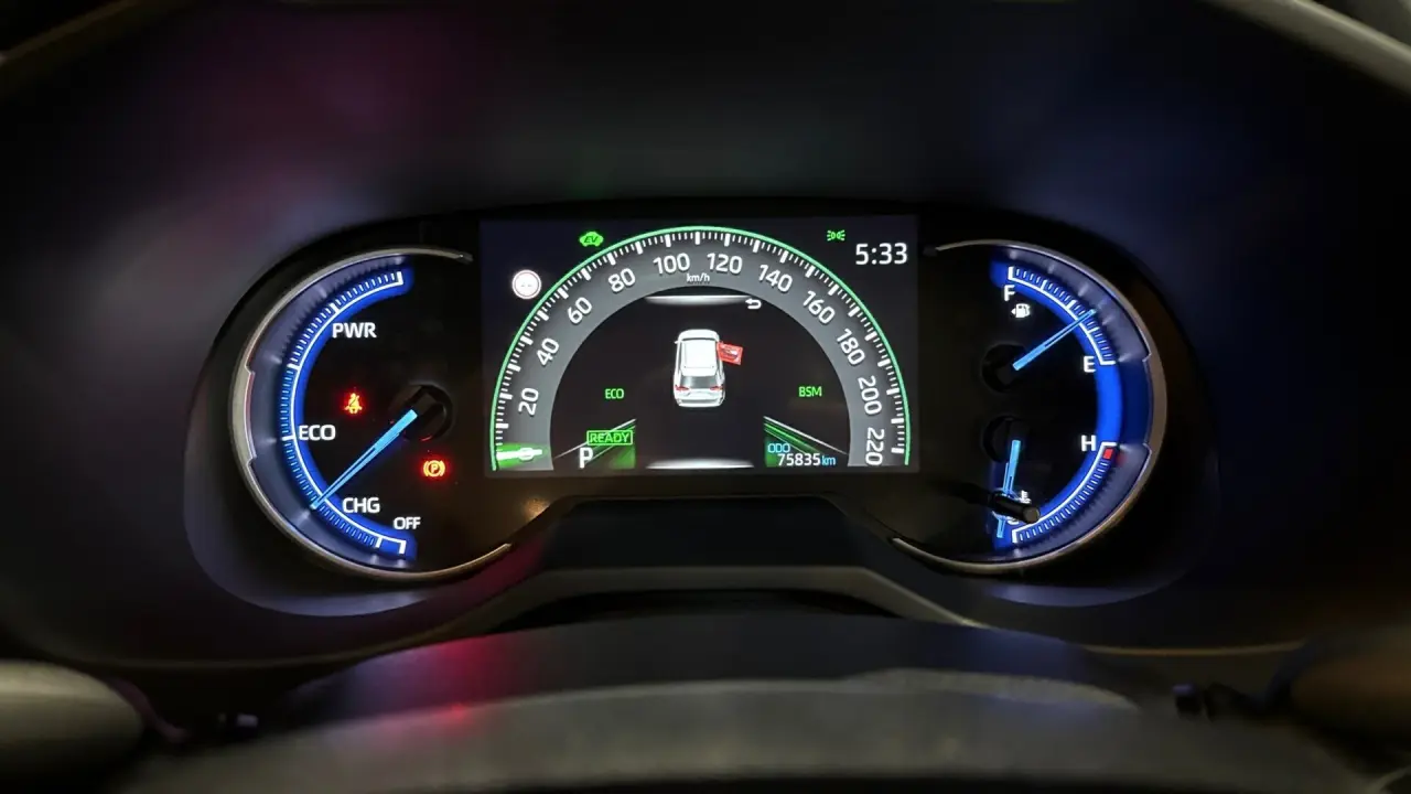 2020 Toyota Rav4 Hybrid Gallery Image 13