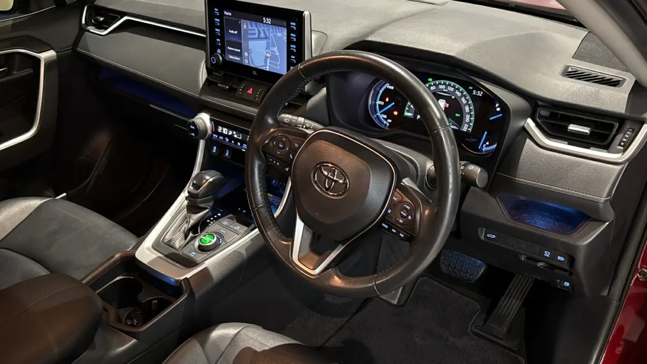 2020 Toyota Rav4 Hybrid Gallery Image 9