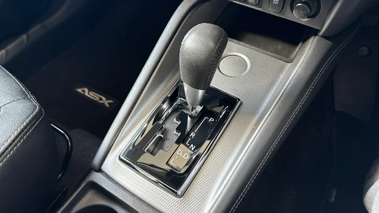 2019 MITSUBISHI ASX Gallery Image 17