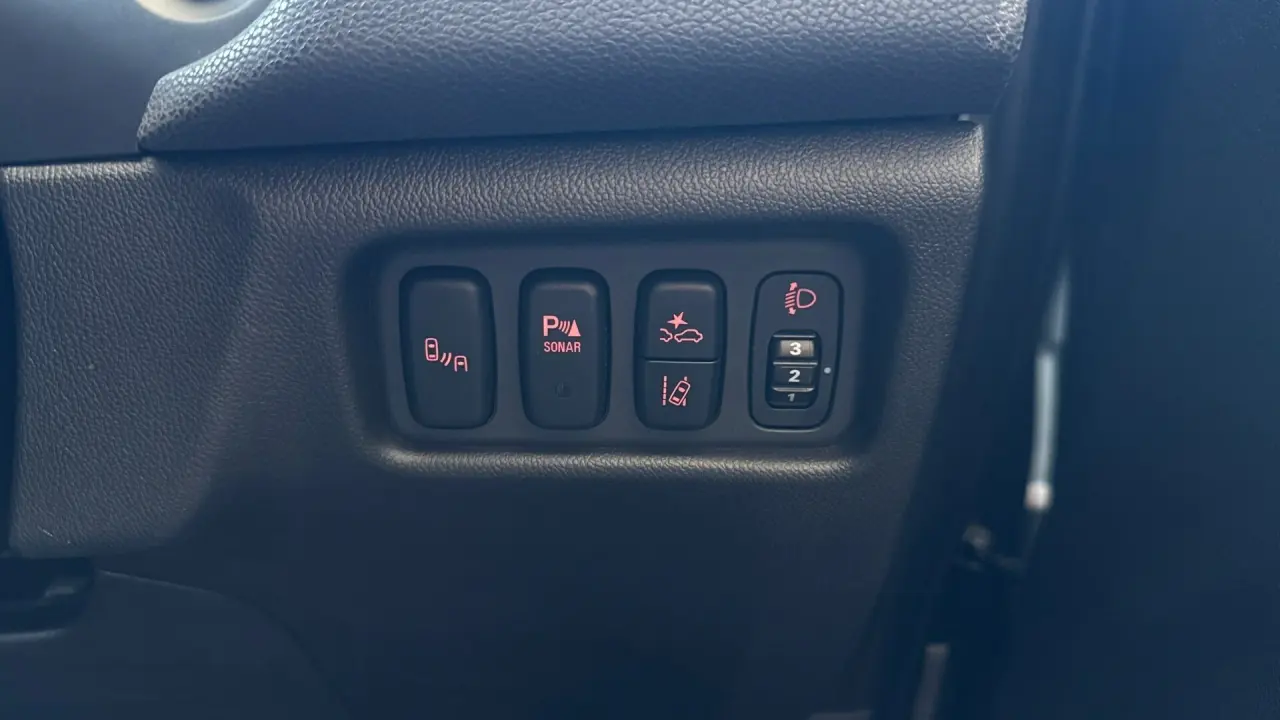 2019 MITSUBISHI ASX Gallery Image 18