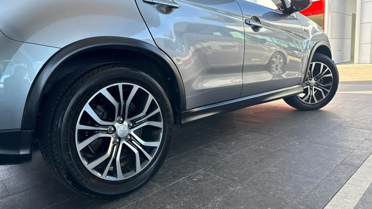 2019 MITSUBISHI ASX Gallery Image 5