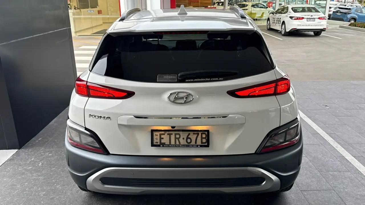 2022 HYUNDAI KONA Gallery Image 5