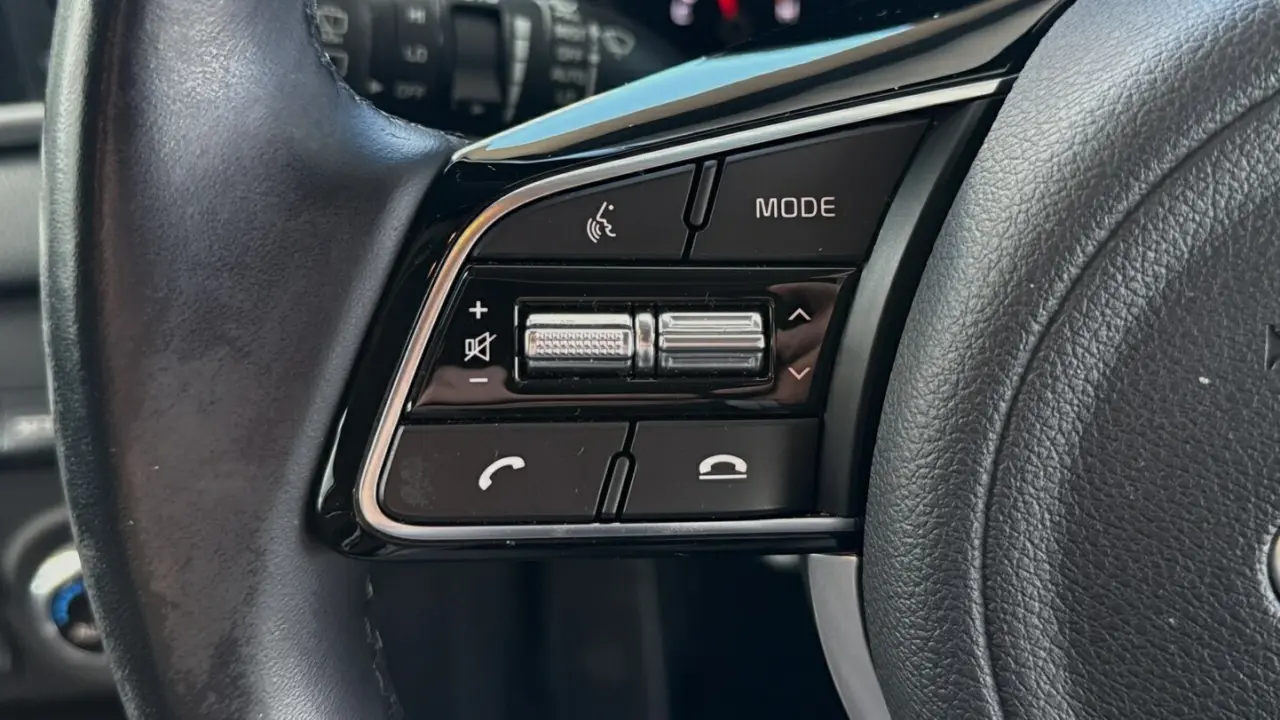 2020 KIA SPORTAGE Gallery Image 11