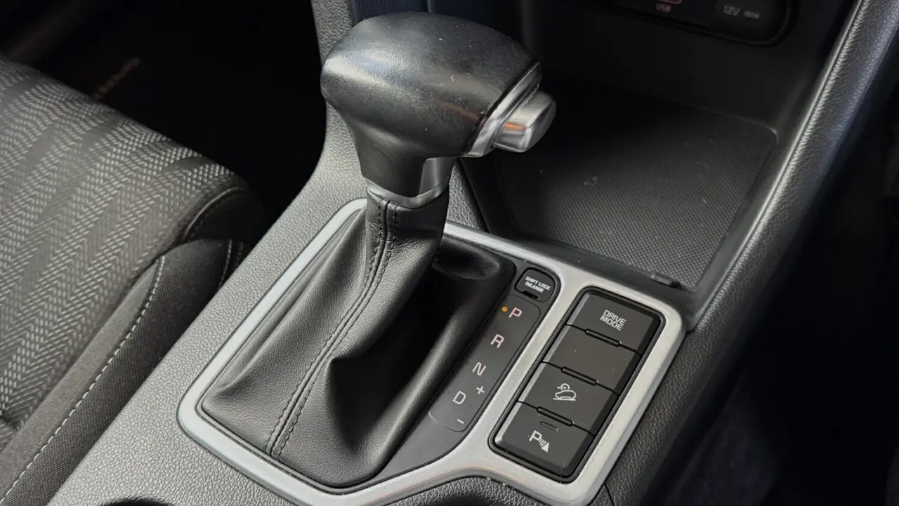 2020 KIA SPORTAGE Gallery Image 17