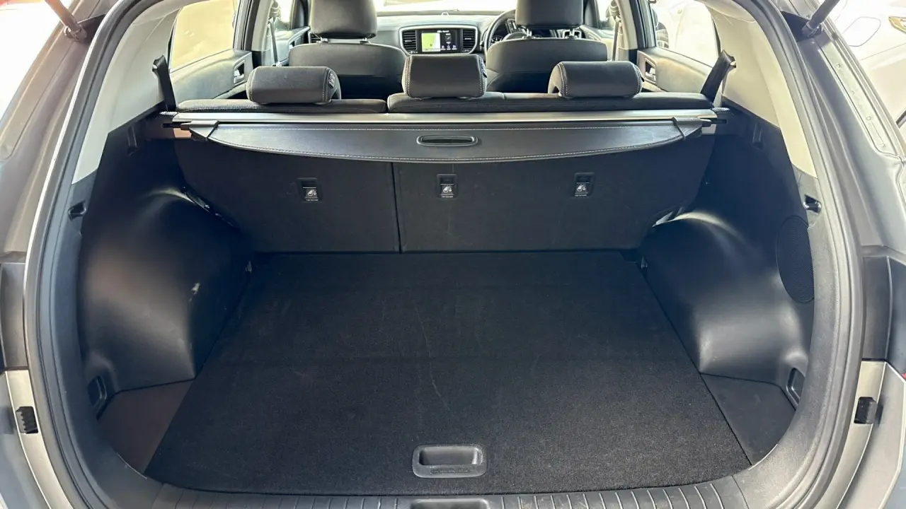 2020 KIA SPORTAGE Gallery Image 6