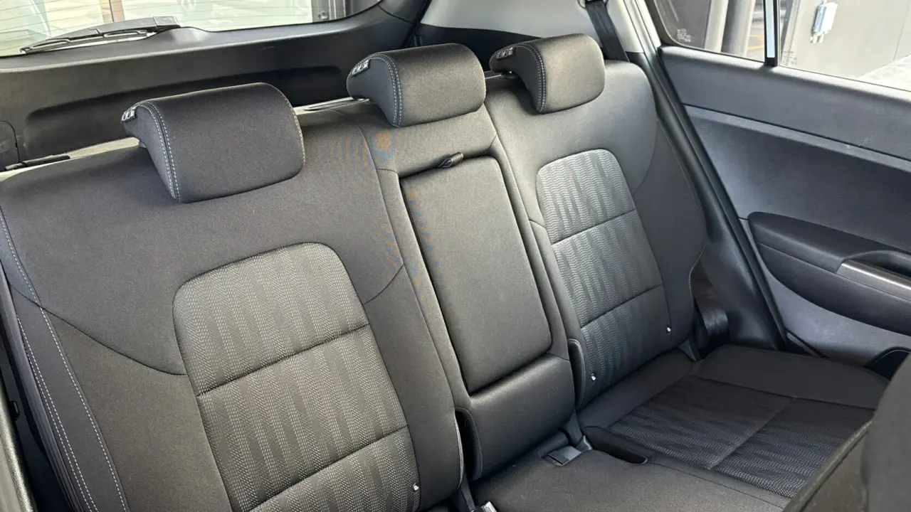 2020 KIA SPORTAGE Gallery Image 7