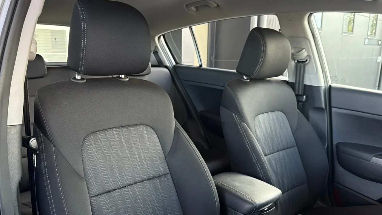 2020 KIA SPORTAGE Gallery Image 8