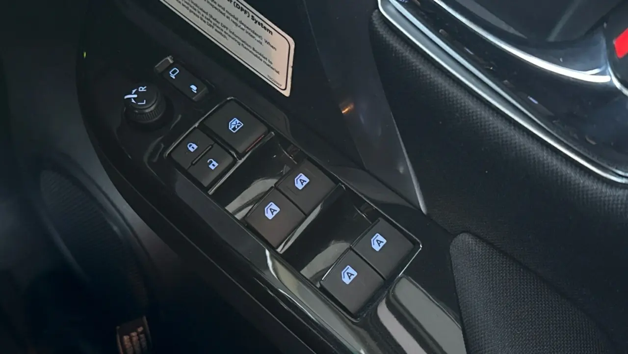 2020 Toyota Fortuner Gallery Image 17