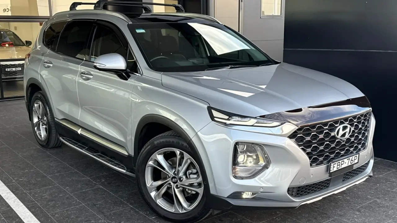 2018 HYUNDAI SANTA FE Gallery Image 1
