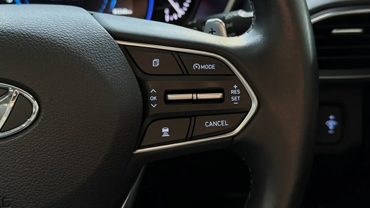 2018 HYUNDAI SANTA FE Gallery Image 13