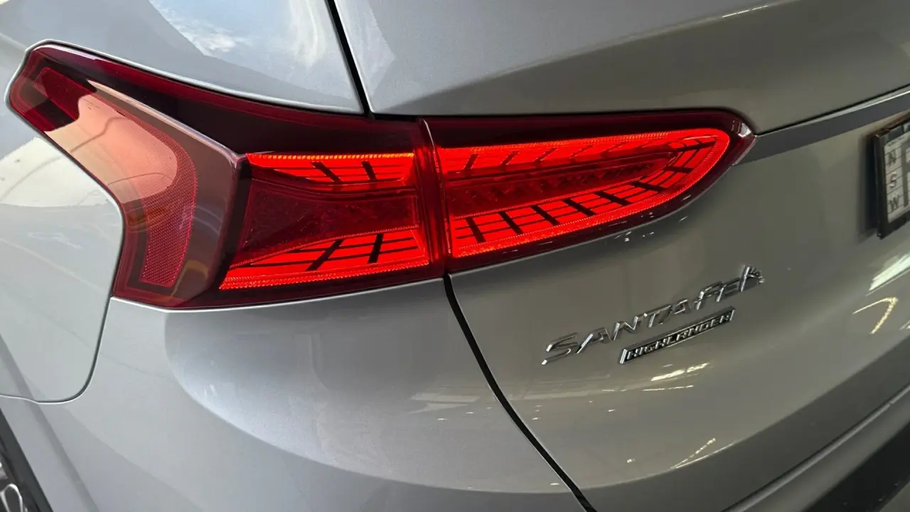 2018 HYUNDAI SANTA FE Gallery Image 6