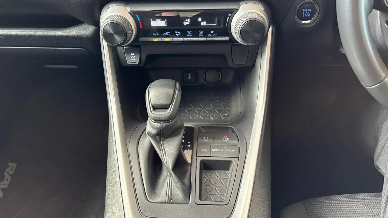 2021 Toyota RAV4 Gallery Image 14