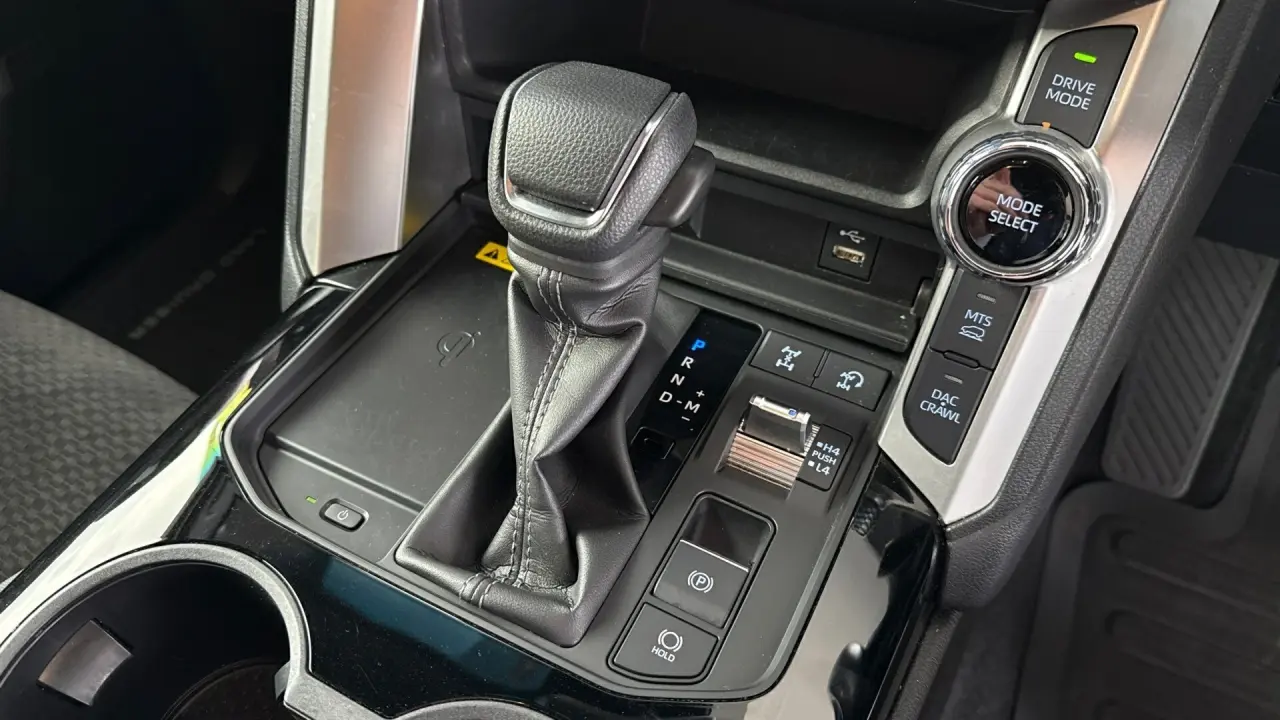 2022 Toyota Landcruiser Gallery Image 14