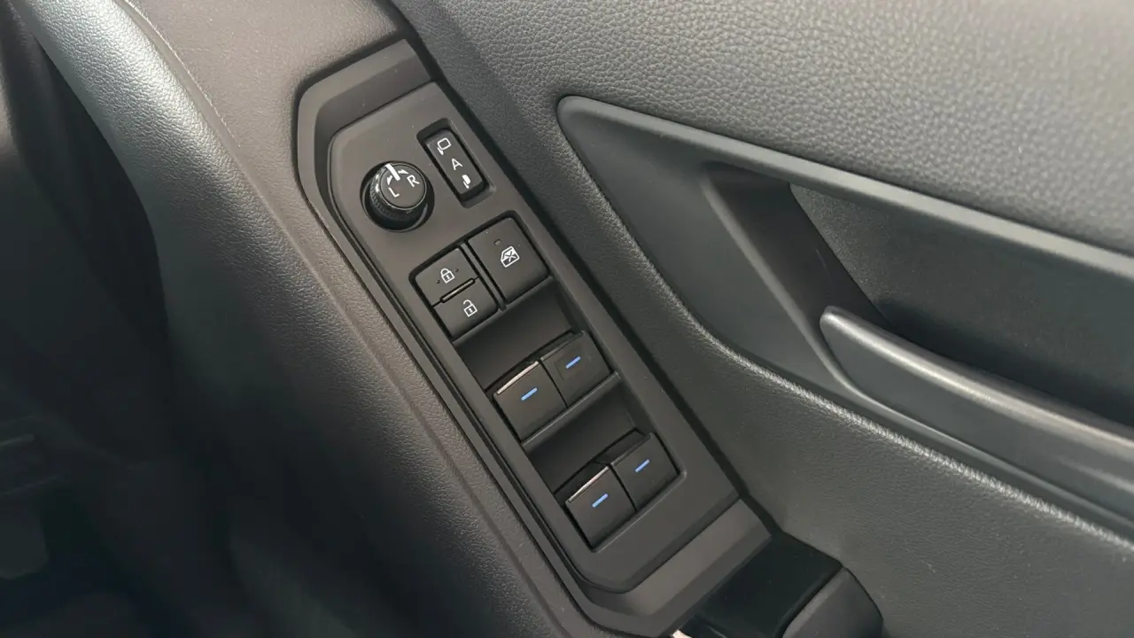 2022 Toyota Landcruiser Gallery Image 16