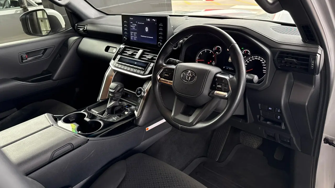 2022 Toyota Landcruiser Gallery Image 9