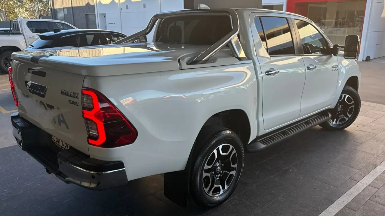 2022 Toyota Hilux Gallery Image 4
