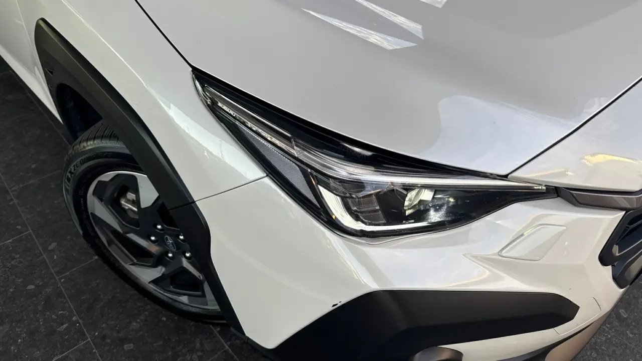 2023 SUBARU CROSSTREK Gallery Image 3