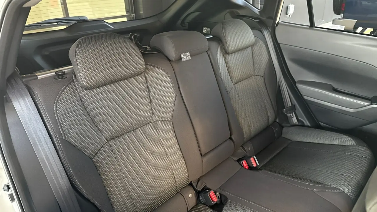 2023 SUBARU CROSSTREK Gallery Image 7