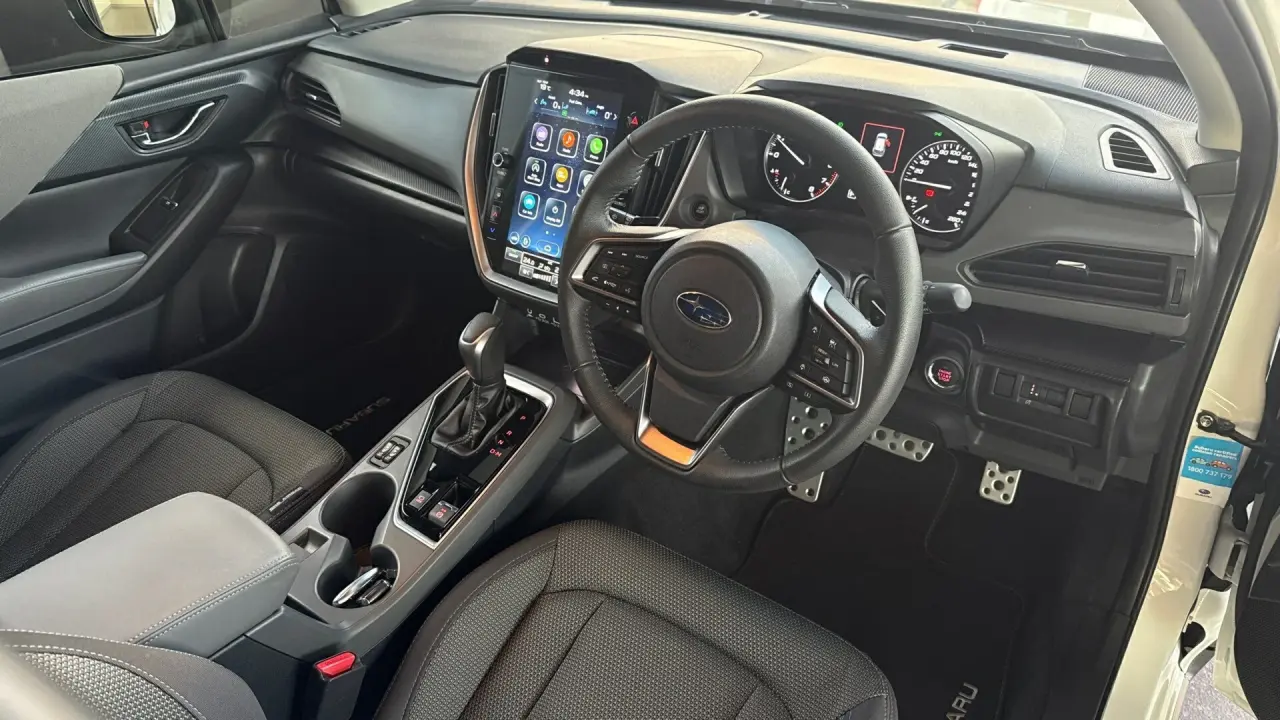 2023 SUBARU CROSSTREK Gallery Image 9