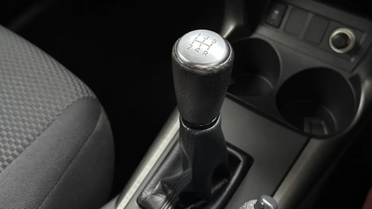 2008 Toyota RAV4 Gallery Image 16