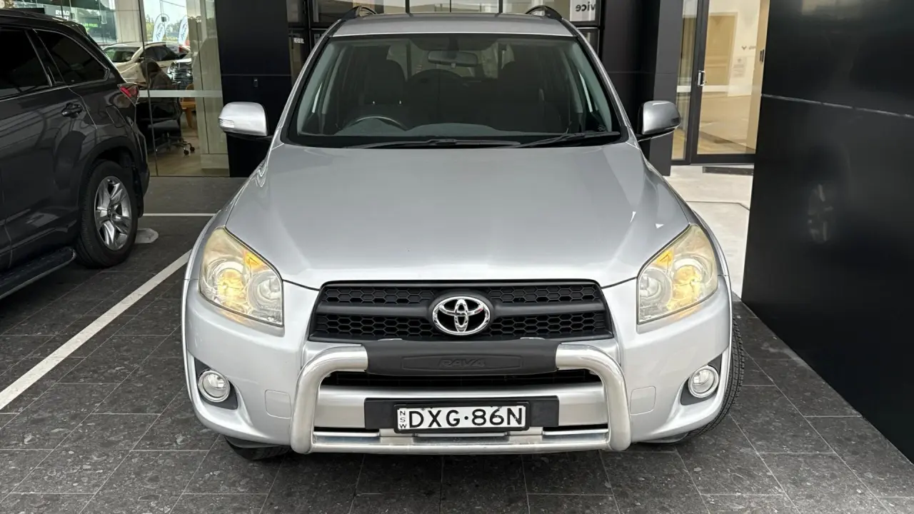2008 Toyota RAV4 Gallery Image 2