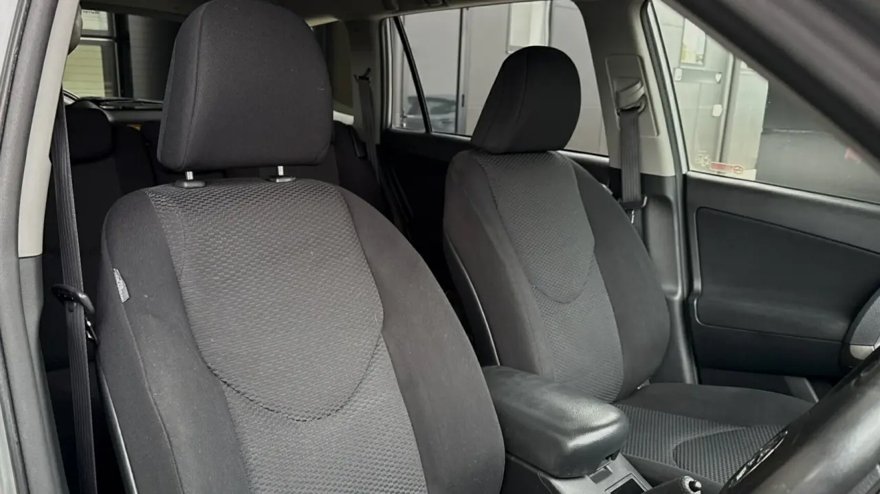 2008 Toyota RAV4 Gallery Image 9