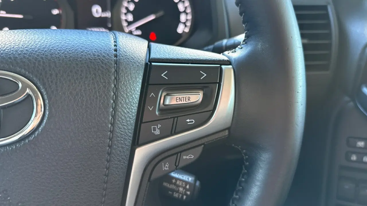 2018 Toyota Prado Gallery Image 13