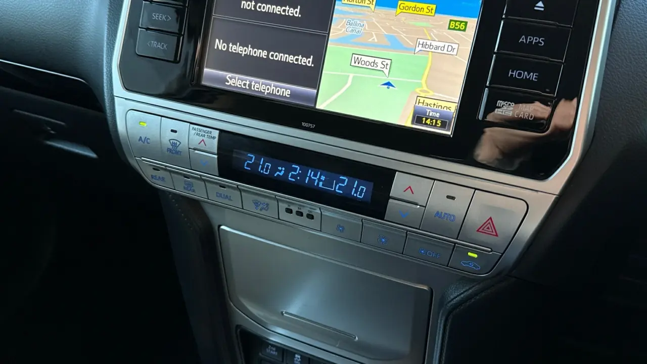 2018 Toyota Prado Gallery Image 17