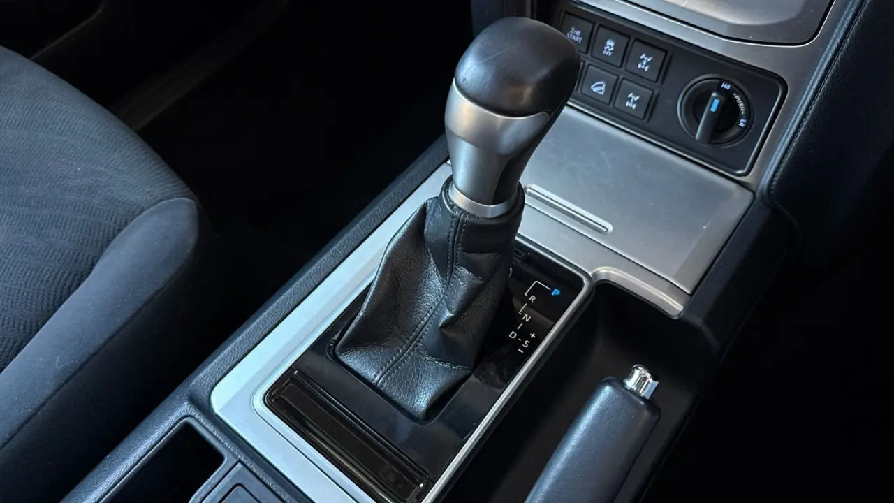 2018 Toyota Prado Gallery Image 18
