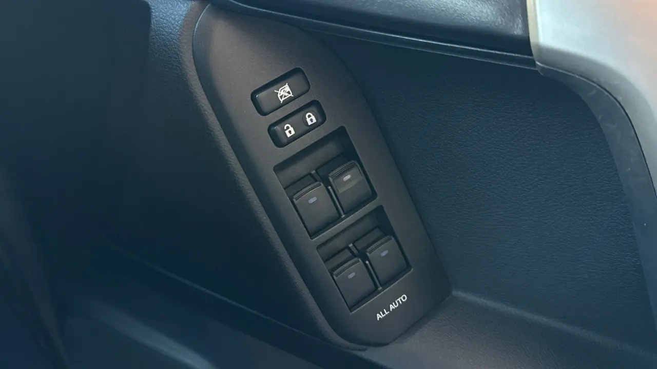 2018 Toyota Prado Gallery Image 20