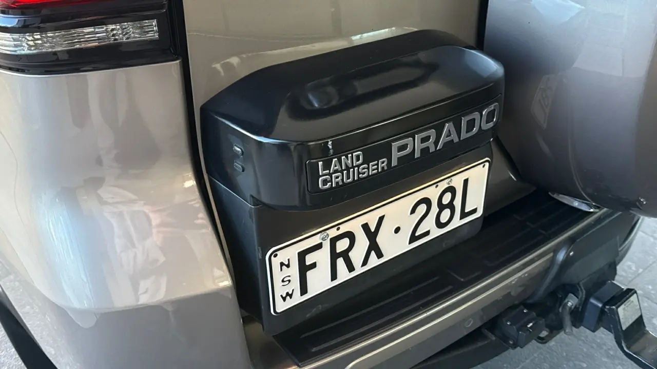 2018 Toyota Prado Gallery Image 6
