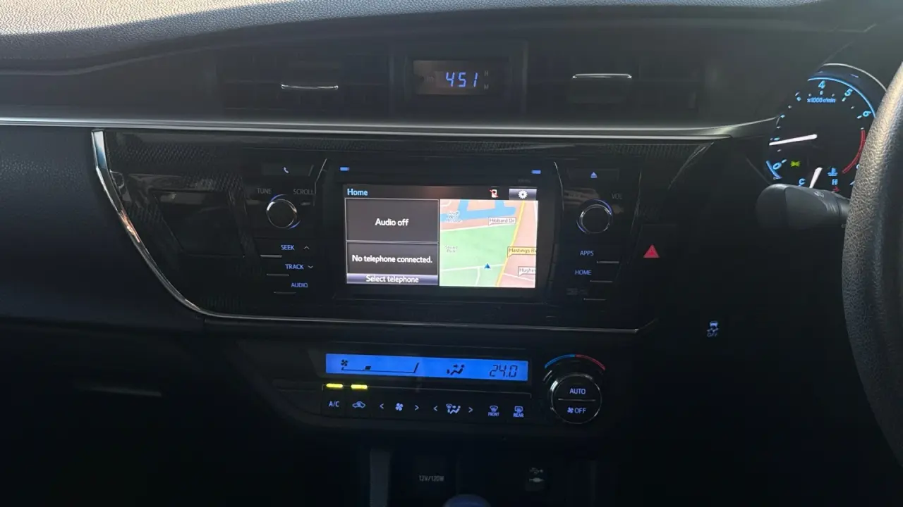 2013 Toyota Corolla Gallery Image 10